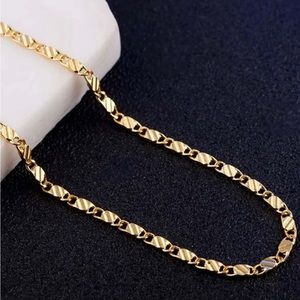 18 Inch Gold Chain Unique Style